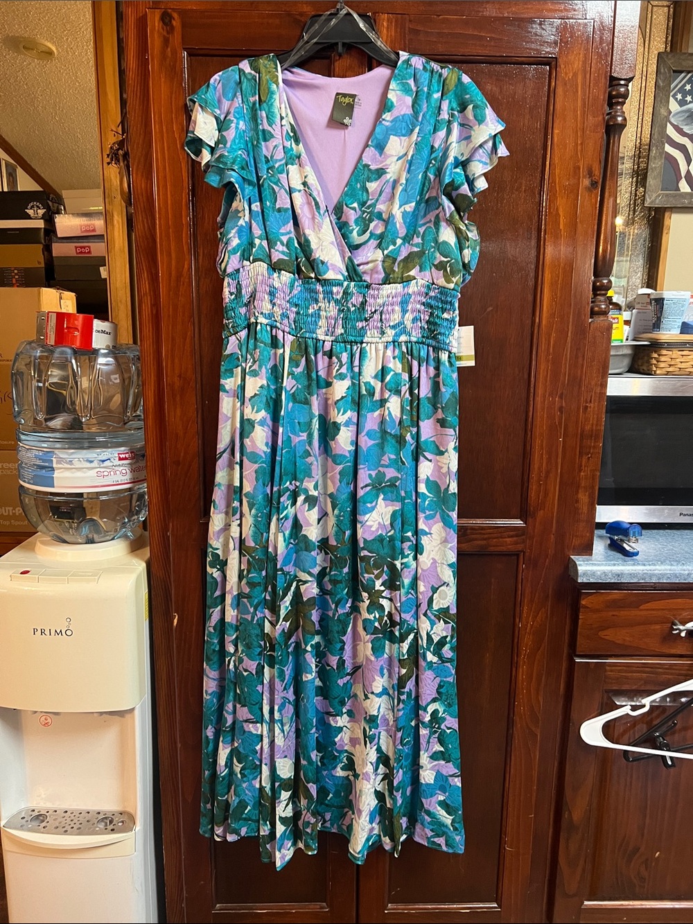 Women’s size 14 Taylor floral flutter sleeve maxi dress with smocked waist
